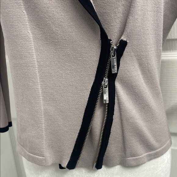 Karen Millen Knit Sweater Jacket Black Trim Asymmetrical Zipper V Neck Collar - Picture 3 of 14